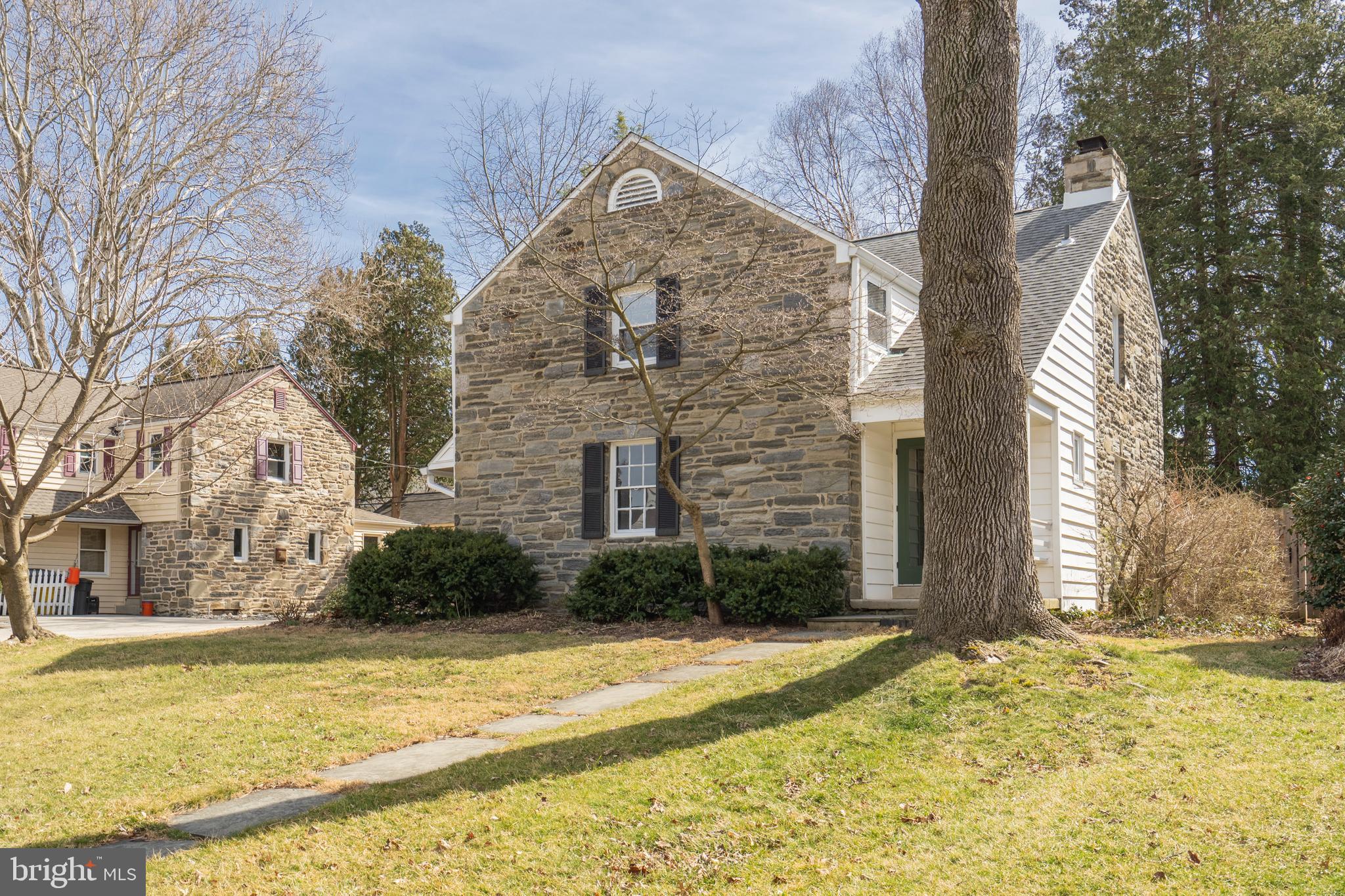 932 Clover Hill Road Wynnewood, PA 19096 - Photo 3 of 37 Gallery Image 3