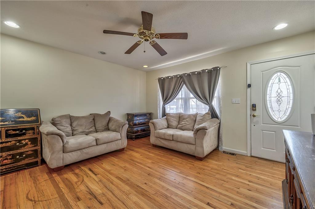 16403 East Ellison Way Independence, MO 64055 - Photo 4 of 27