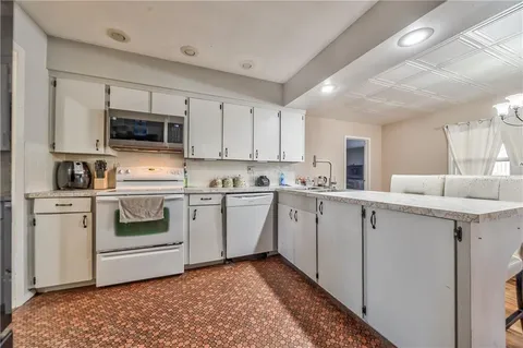 $280,000 | 16403 East Ellison Way, Independence, MO 64055