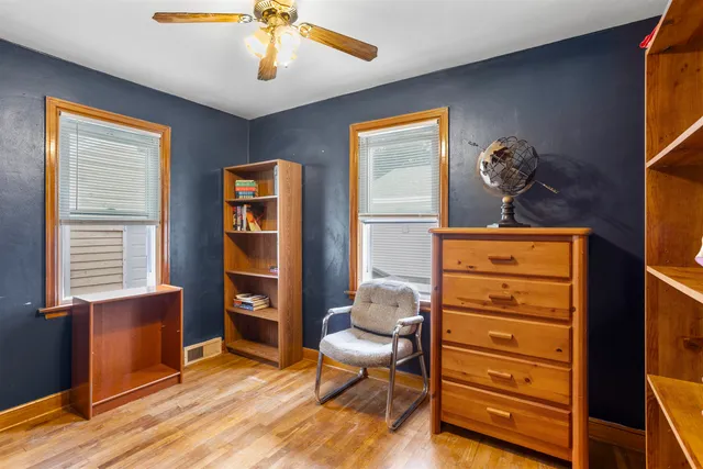 $209,900 | 529 Fairview Avenue, Neenah, WI 54956