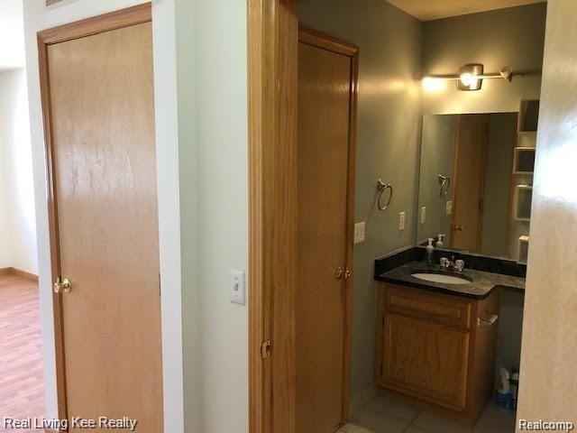 2234 Frazho Road Warren, MI 48091 - Photo 11 of 17