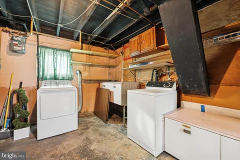 $2,500 | 8711 Old Line Road, Philadelphia, PA 19128