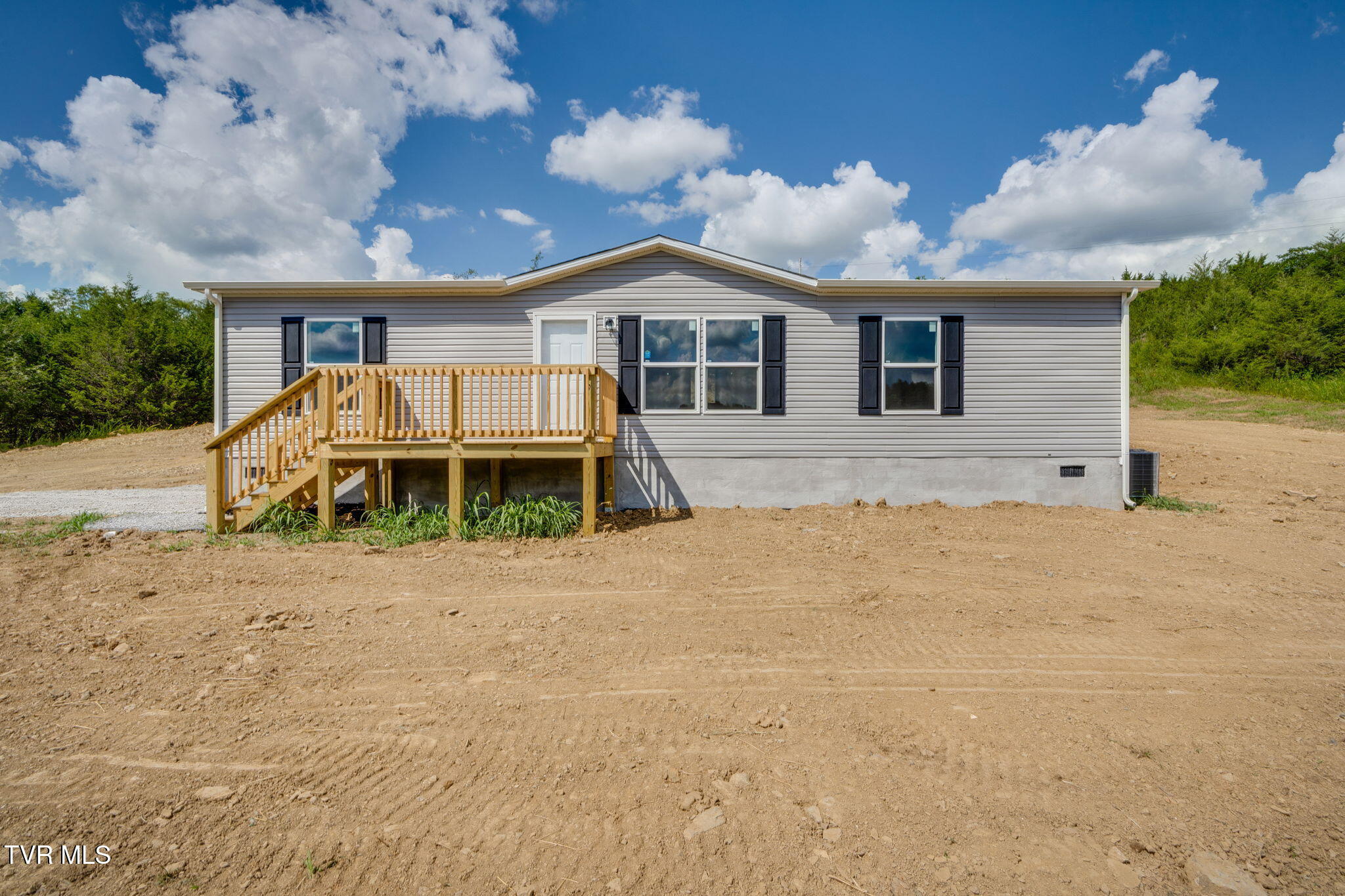 2145 Oakwood Road Midway, TN 37809 - Photo 1 of 27 001