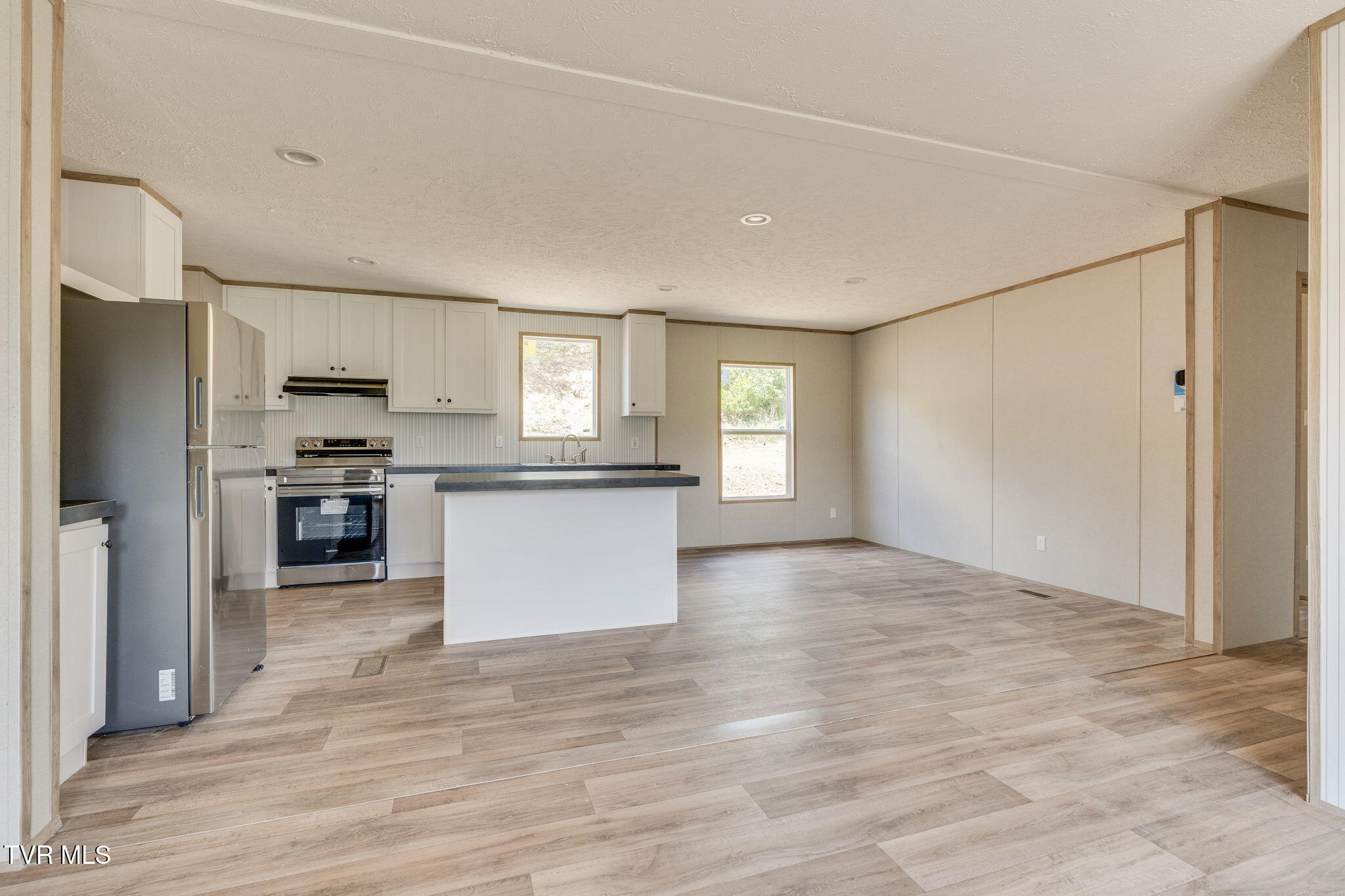 2145 Oakwood Road Midway, TN 37809 - Photo 7 of 27 007