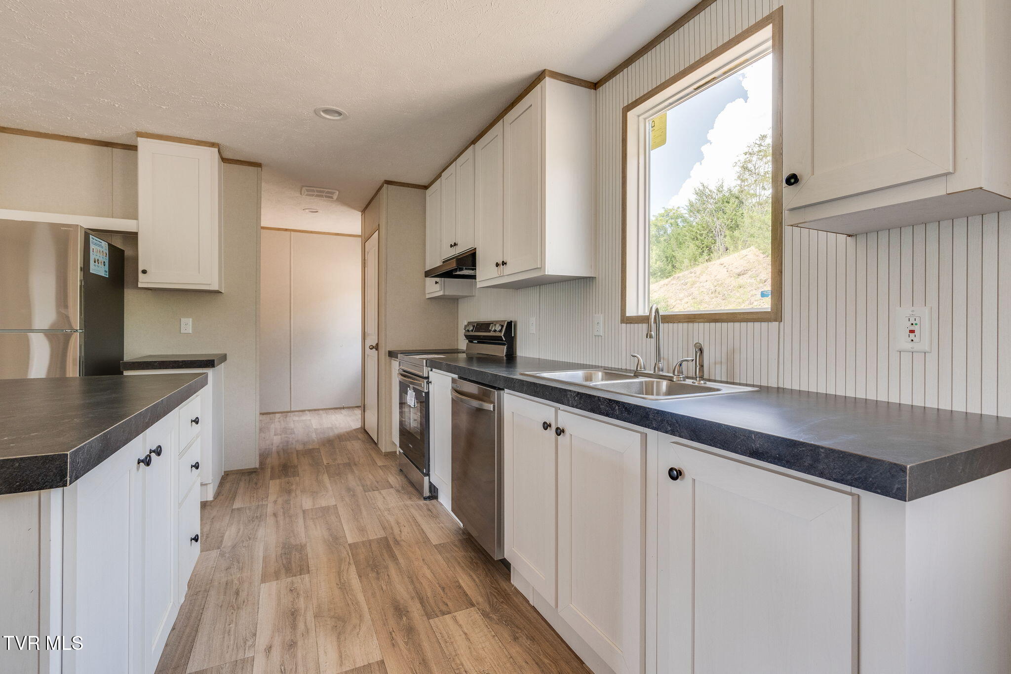 2145 Oakwood Road Midway, TN 37809 - Photo 9 of 27 009