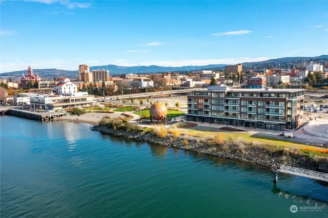 $555,000 | 1025 Granary Avenue, Unit 406, Bellingham, WA 98225