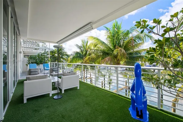 $10,000 | 151 Isle Of Venice Drive, Unit 2A, Fort Lauderdale, FL 33301