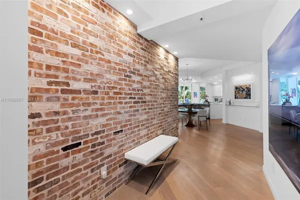 $10,000 | 151 Isle Of Venice Drive, Unit 2A, Fort Lauderdale, FL 33301