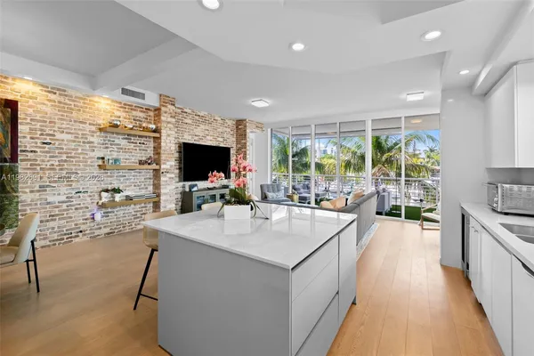 $10,000 | 151 Isle Of Venice Drive, Unit 2A, Fort Lauderdale, FL 33301