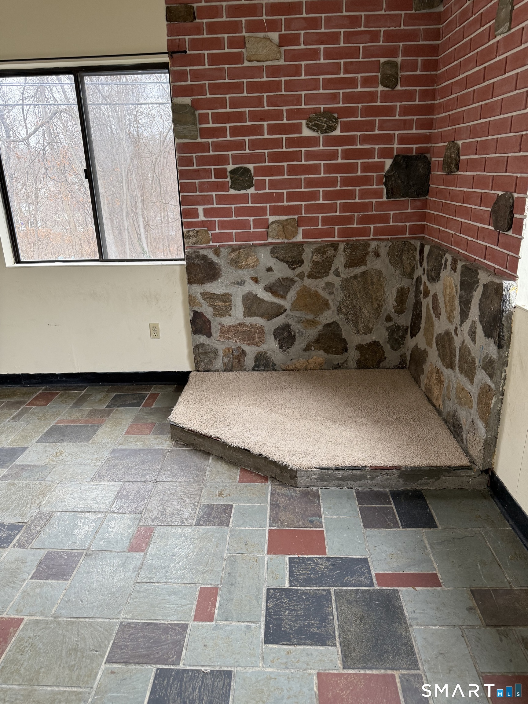 150 Scott Street Naugatuck, CT 06770 - Photo 4 of 12