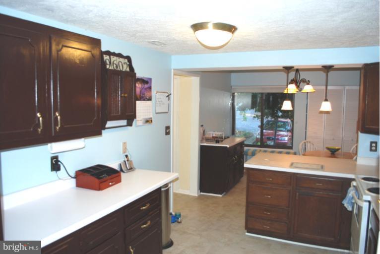 9602 Basket Ring Road Columbia, MD 21045 - Photo 15 of 17 Kitchen