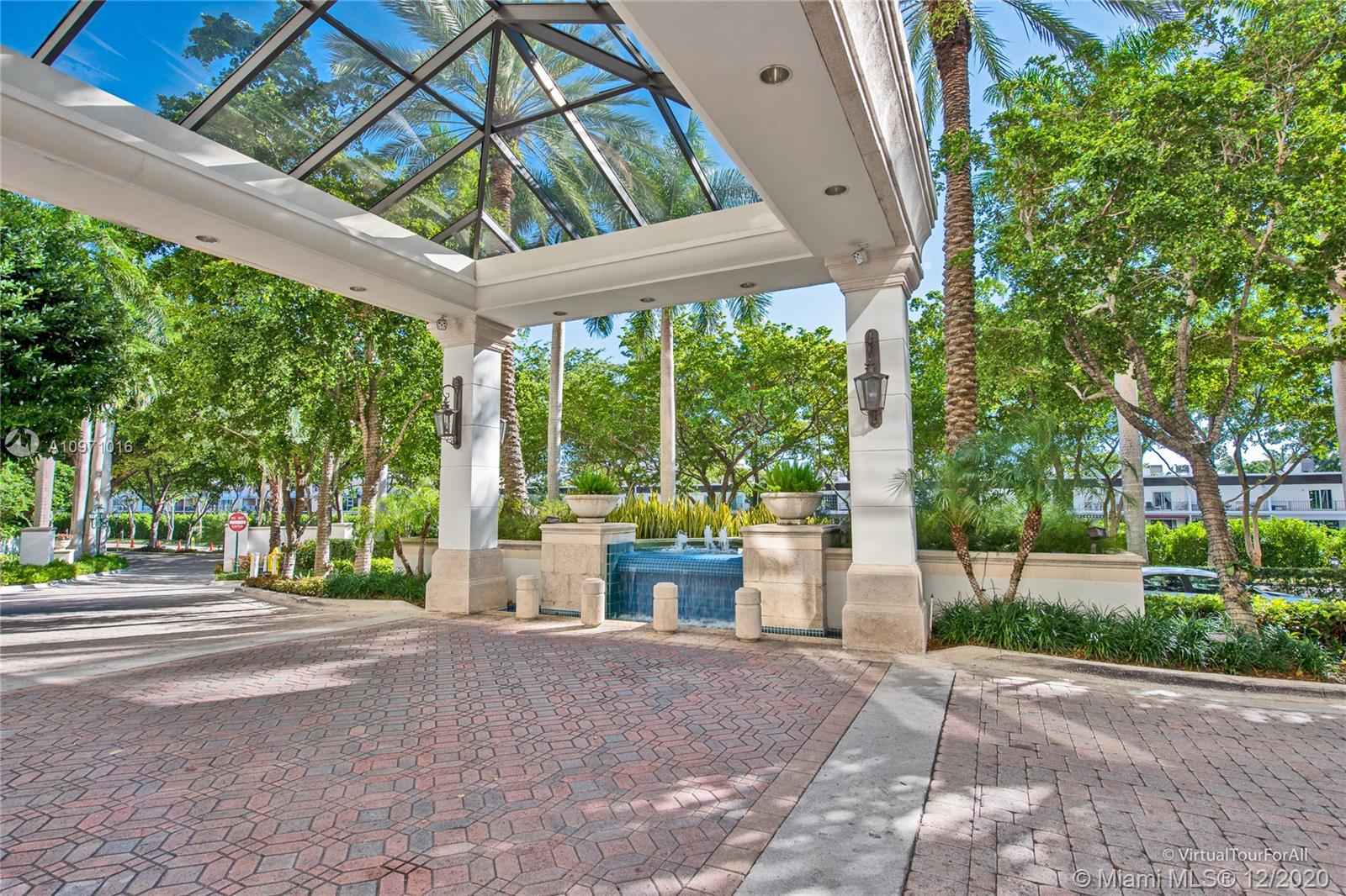 Williams Island Aventura, FL 33160 - Photo 2 of 32