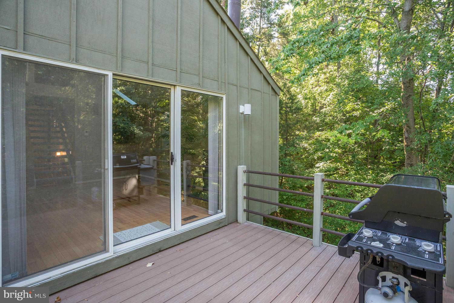 1679 Cedar Hollow Way Reston, VA 20194 - Photo 26 of 30 Private Deck