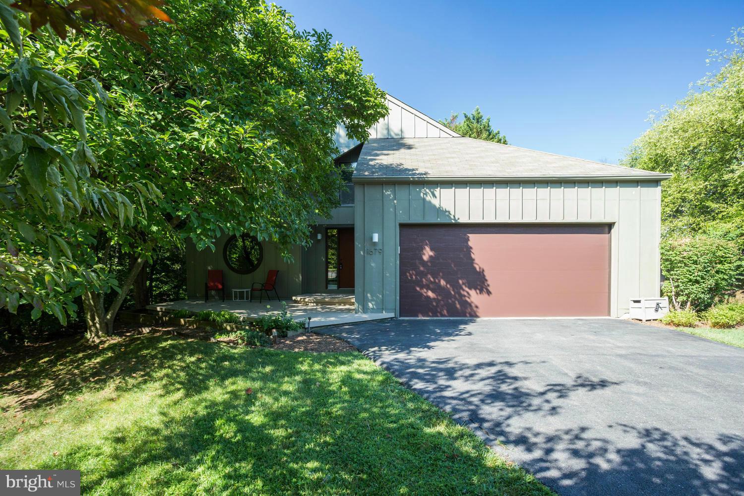 1679 Cedar Hollow Way Reston, VA 20194 - Photo 30 of 30 Exterior (Front)