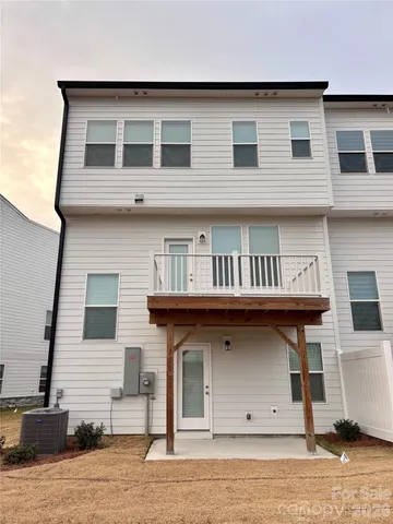 $560,000 | 2140 Barrowcliffe Drive Northwest, Concord, NC 28027