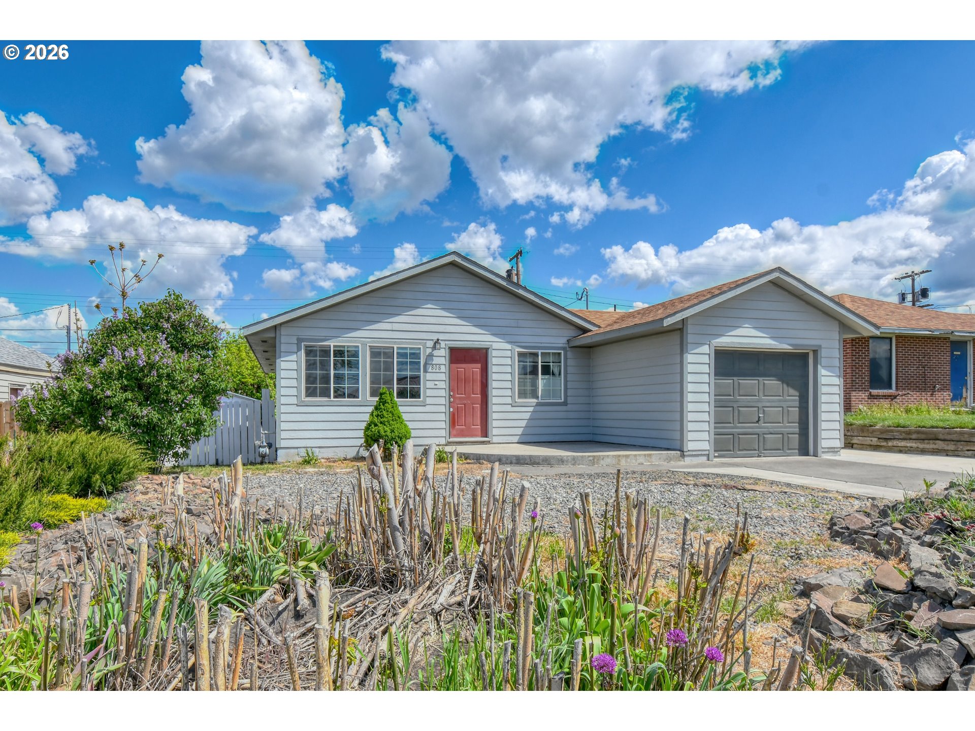 808 Southeast 6th Street Pendleton, OR 97801 - Photo 2 of 35