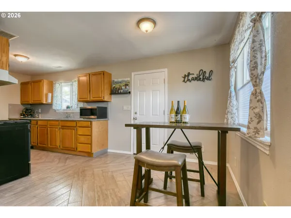 $279,900 | 808 Southeast 6th Street, Pendleton, OR 97801