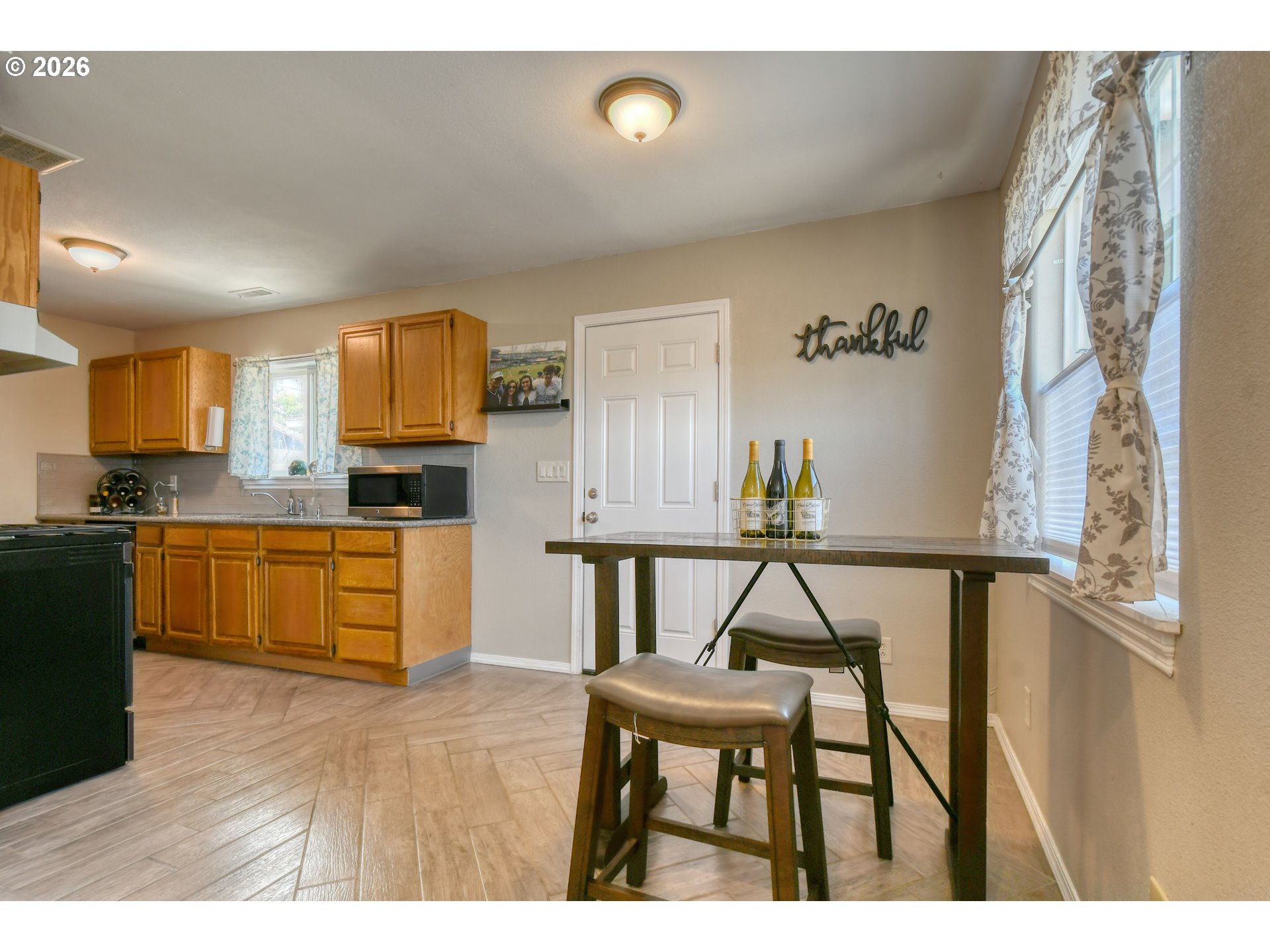 808 Southeast 6th Street Pendleton, OR 97801 - Photo 9 of 35