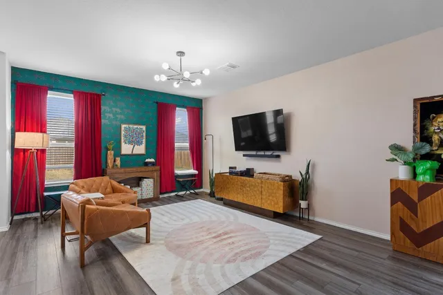 $369,000 | 132 Nathaniel Drive, Taylor, TX 76574