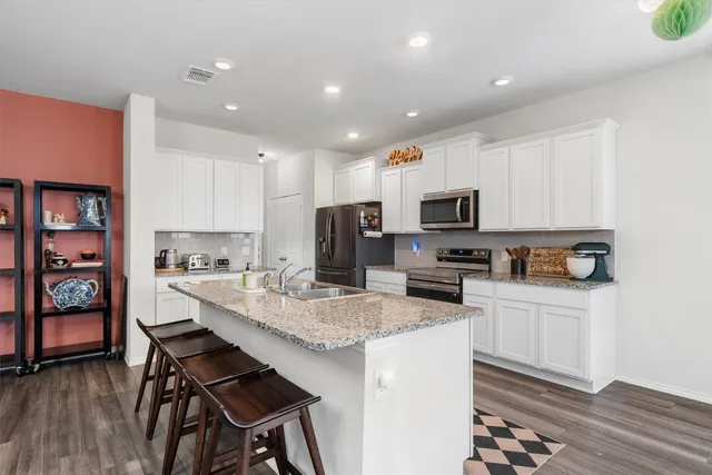 $369,000 | 132 Nathaniel Drive, Taylor, TX 76574