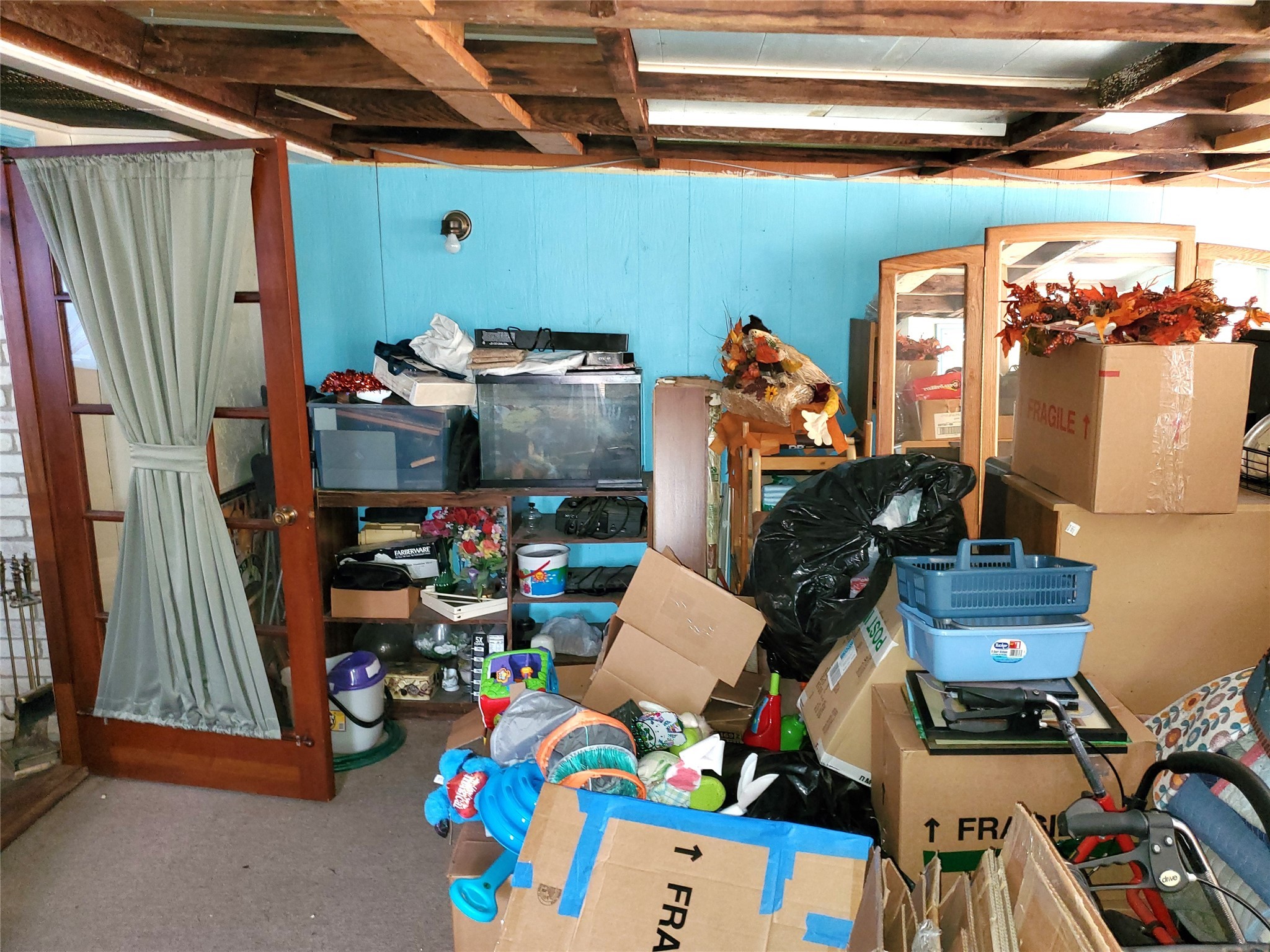 6622 Spring Haven Street San Antonio, TX 78249 - Photo 22 of 25 a room with gym equipment