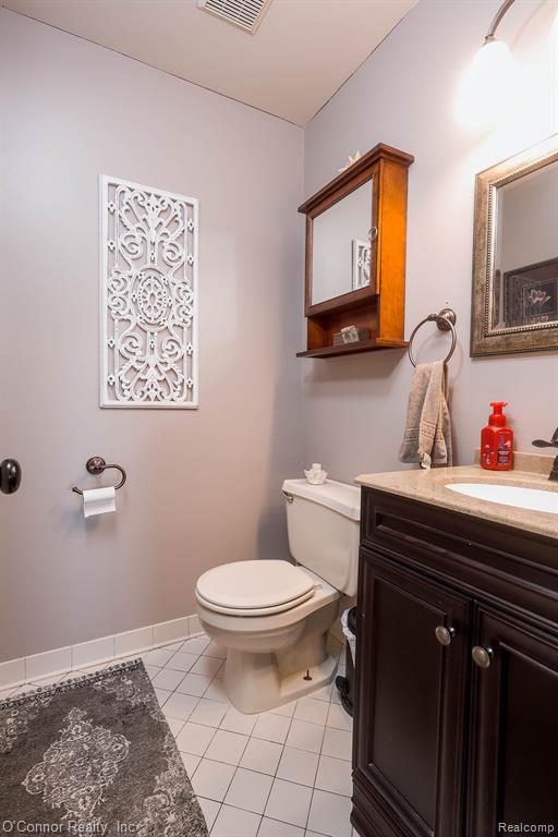 7978 Frith Road Columbus, MI 48063 - Photo 18 of 56