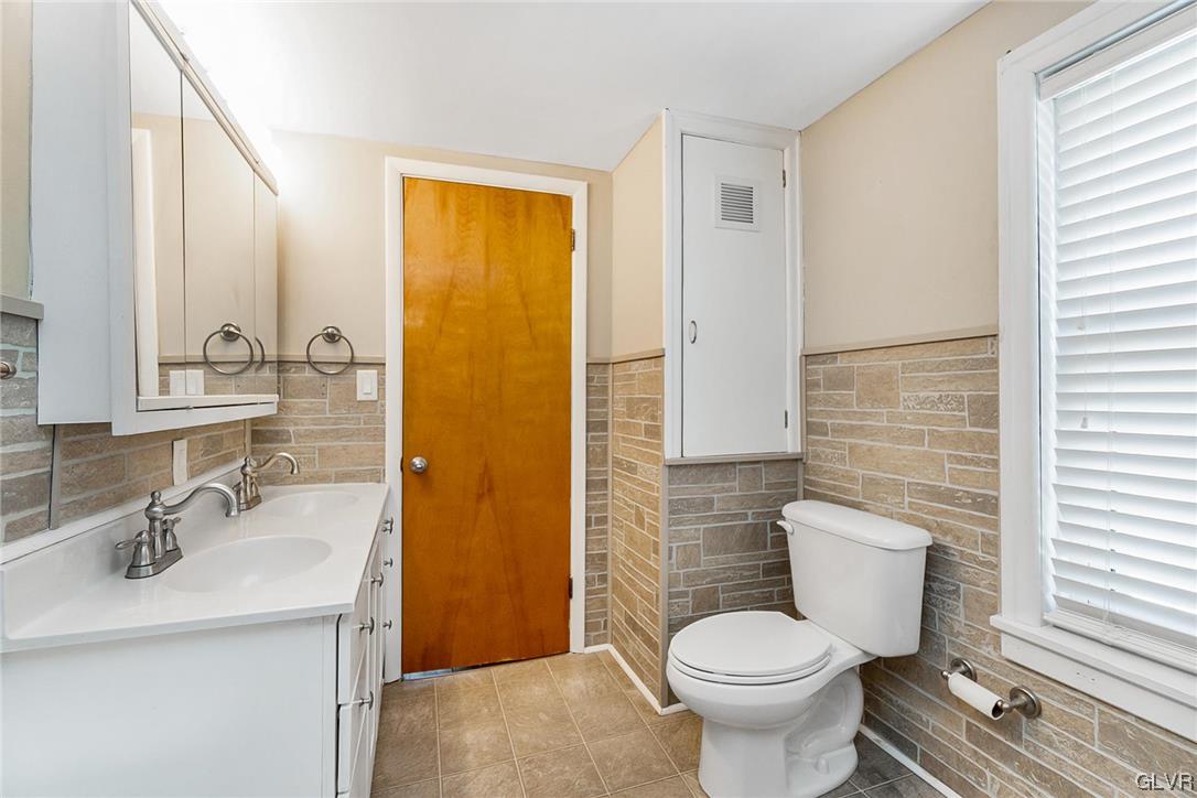 3145 Altonah Road Bethlehem, PA 18017 - Photo 41 of 48 Gallery Image 41