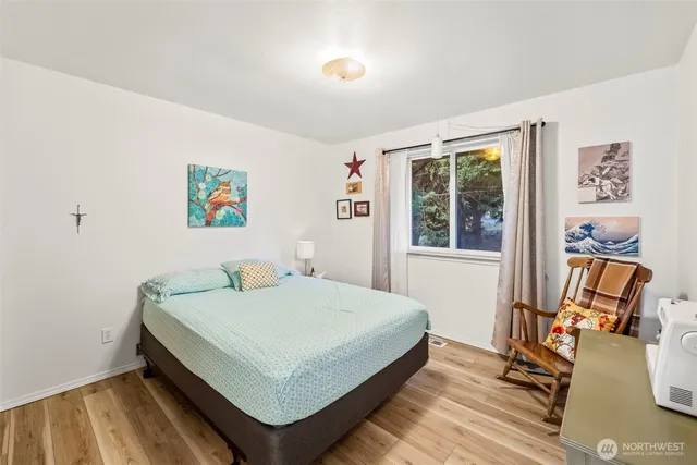 $499,950 | 90 East Treasure Island Drive, Allyn, WA 98524