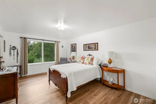 $499,950 | 90 East Treasure Island Drive, Allyn, WA 98524