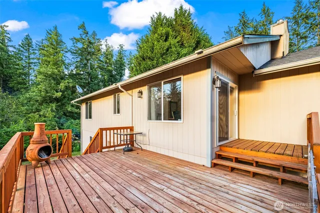 $499,950 | 90 East Treasure Island Drive, Allyn, WA 98524