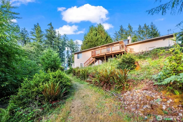 $499,950 | 90 East Treasure Island Drive, Allyn, WA 98524