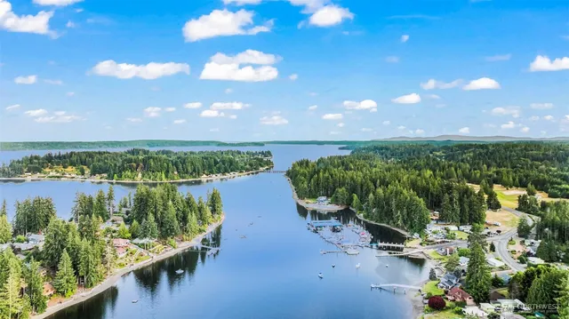 $499,950 | 90 East Treasure Island Drive, Allyn, WA 98524