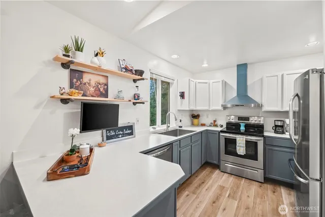 $499,950 | 90 East Treasure Island Drive, Allyn, WA 98524