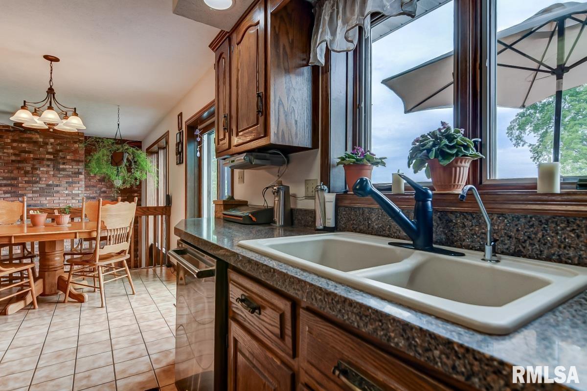 24613 Indian Point Avenue Athens, IL 62613 - Photo 25 of 50 Gallery Image 25