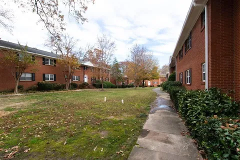 $255,000 | 3660 Peachtree Road Northeast, Unit E4, Atlanta, GA 30319