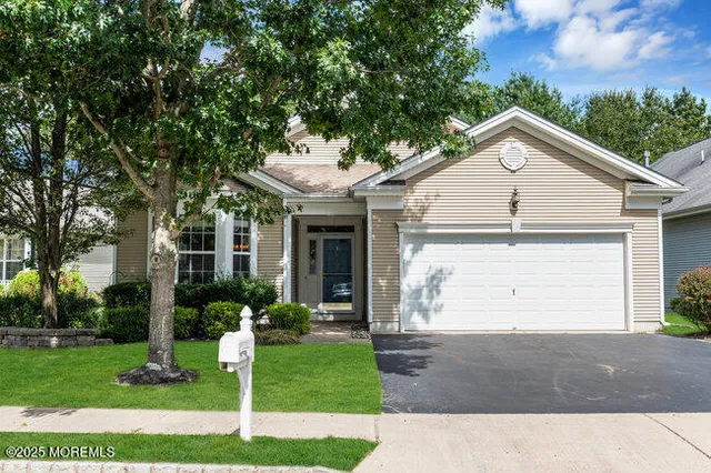 $495,000 | 5 Banstead Way, Jackson, NJ 08527