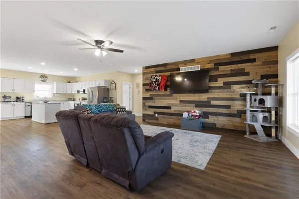 $314,500 | 2710 Northeast Hwy CC, Leeton, MO 64761