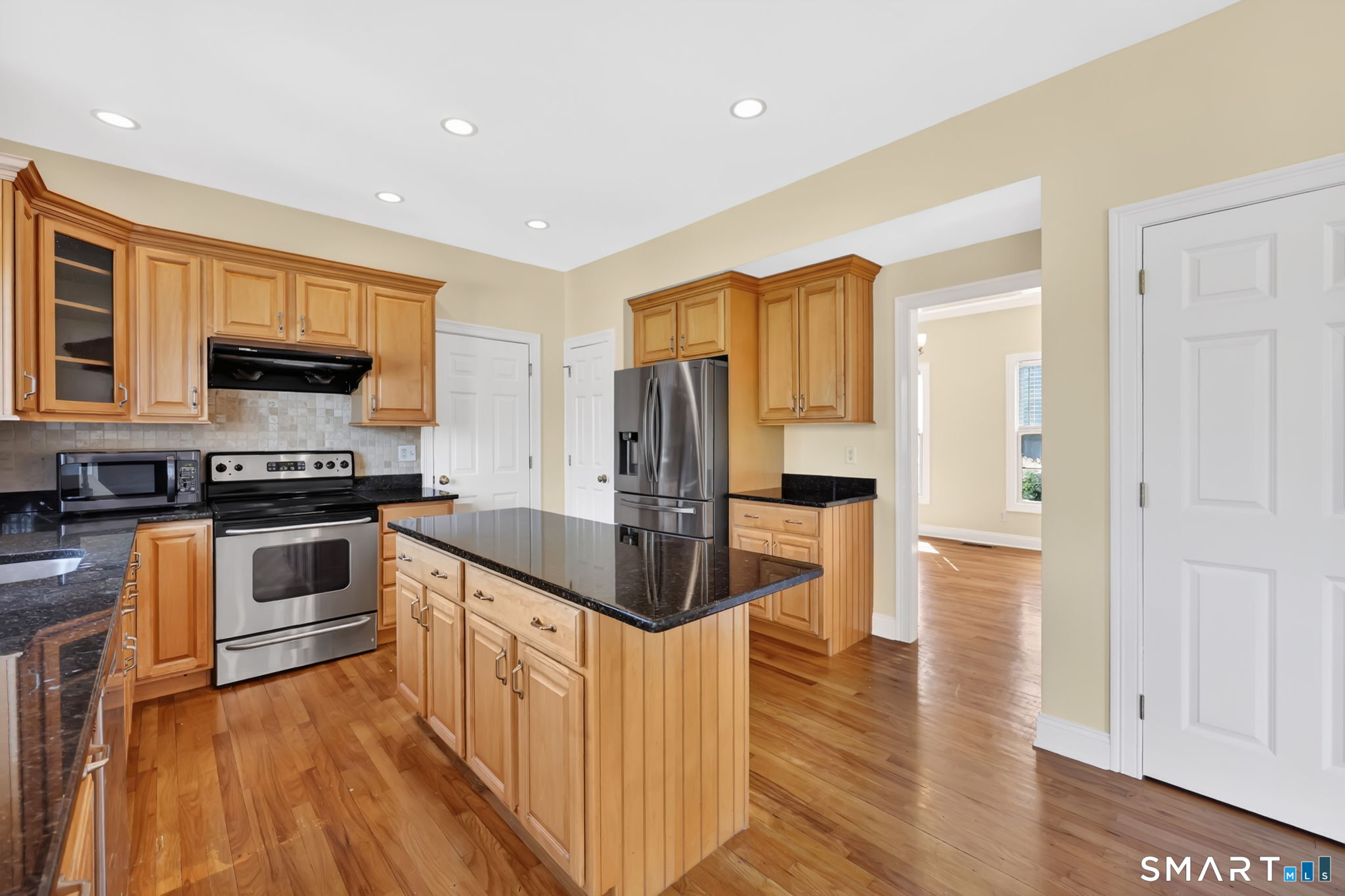 3 Stonecroft Way, Unit 3 Monroe, CT 06468 - Photo 7 of 38