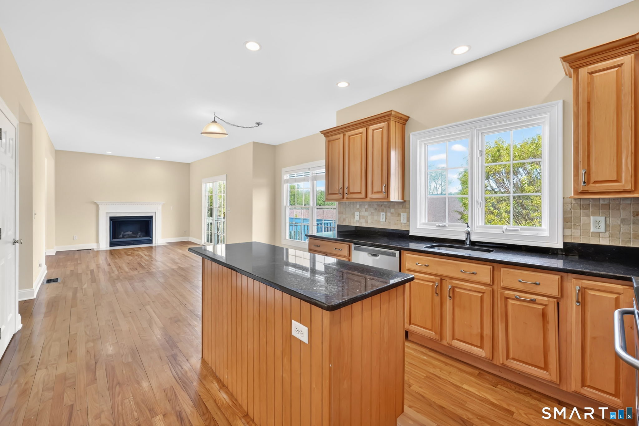 3 Stonecroft Way, Unit 3 Monroe, CT 06468 - Photo 8 of 38