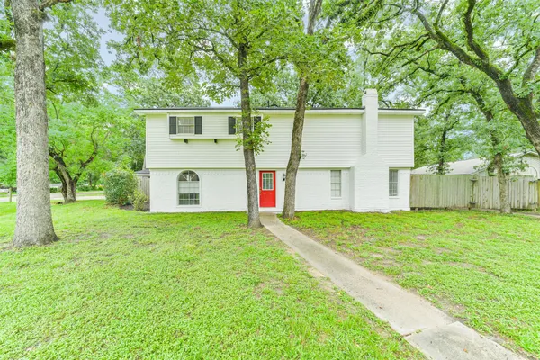 $364,990 | 912 Brook Forest Drive, Conroe, TX 77385