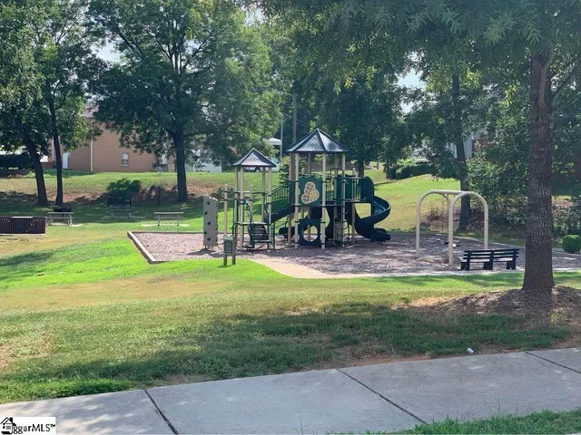 $1,950 | 12 Harvley Street, Greenville, SC 29609