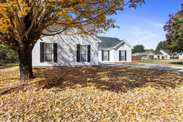 $299,000 | 2355 Range Heights Terrace, Loganville, GA 30052