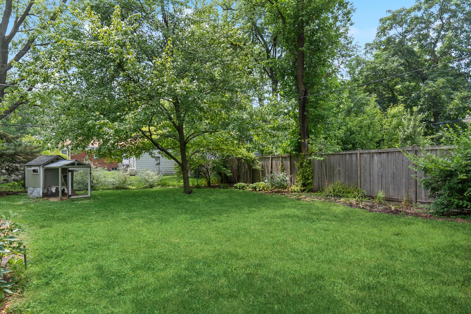 545 Longfellow Avenue Deerfield, IL 60015 - Photo 21 of 25 a view of a house with a yard