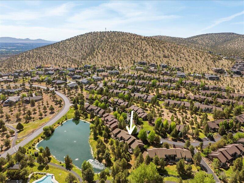 1378 Highland View Loop Redmond, OR 97756 - Photo 58 of 98 61-Aerial