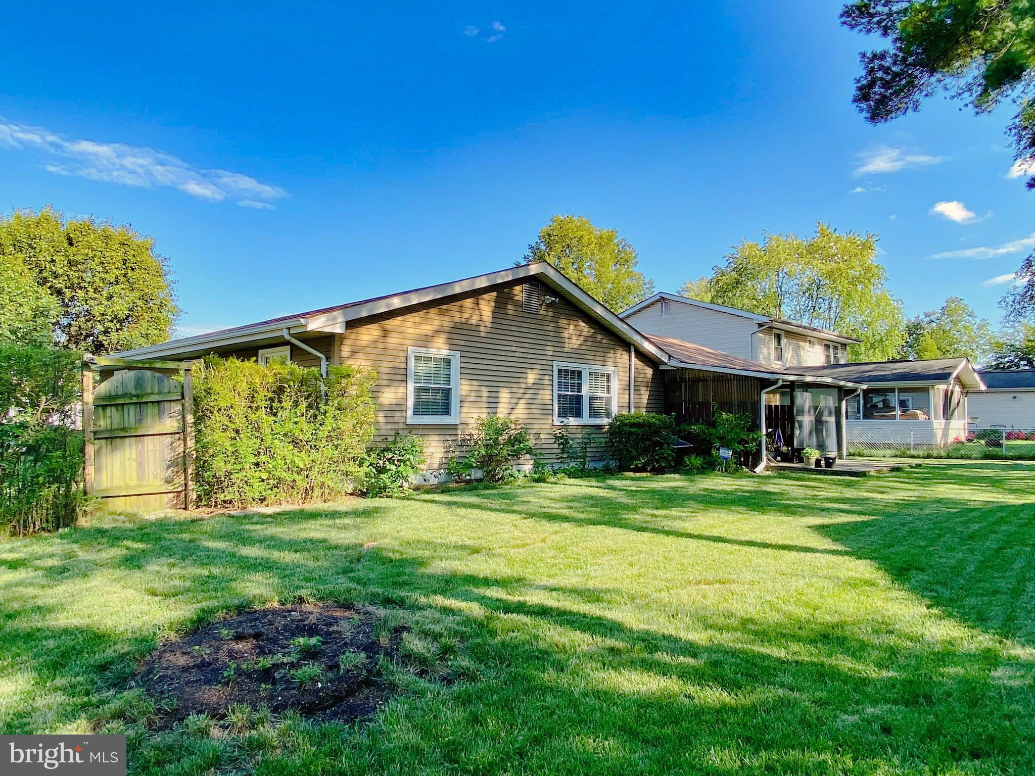 301 South Johnson Road Sterling, VA 20164 - Photo 23 of 25 Private backyard