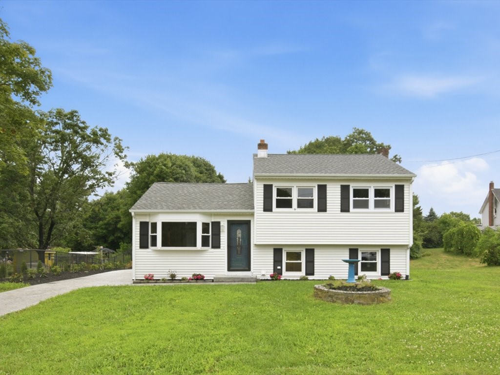 9 Weathervane Way Westerly, RI 02808 - Photo 1 of 25