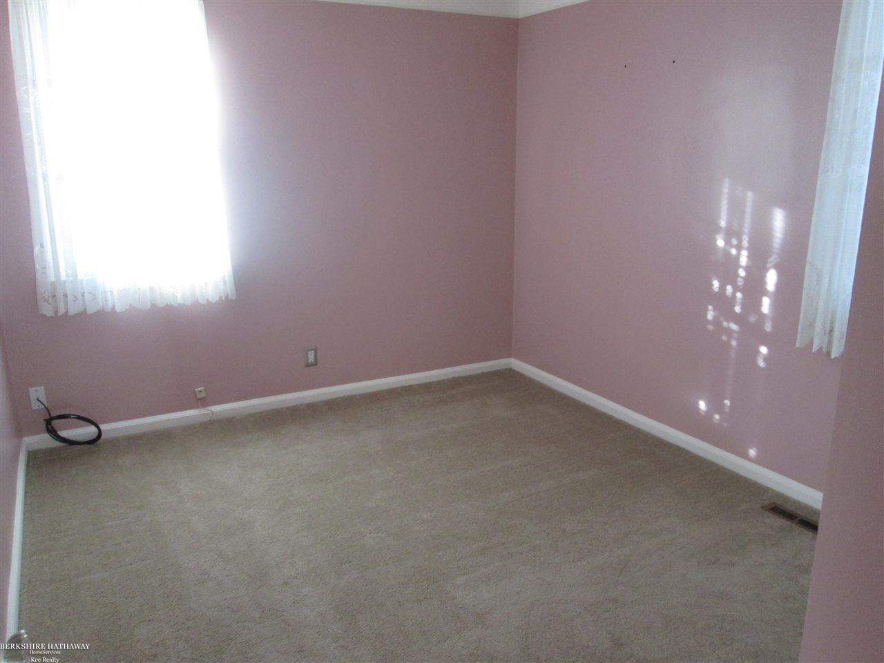 15564 Almont Road Allenton, MI 48002 - Photo 20 of 28 50003024-19.JPG