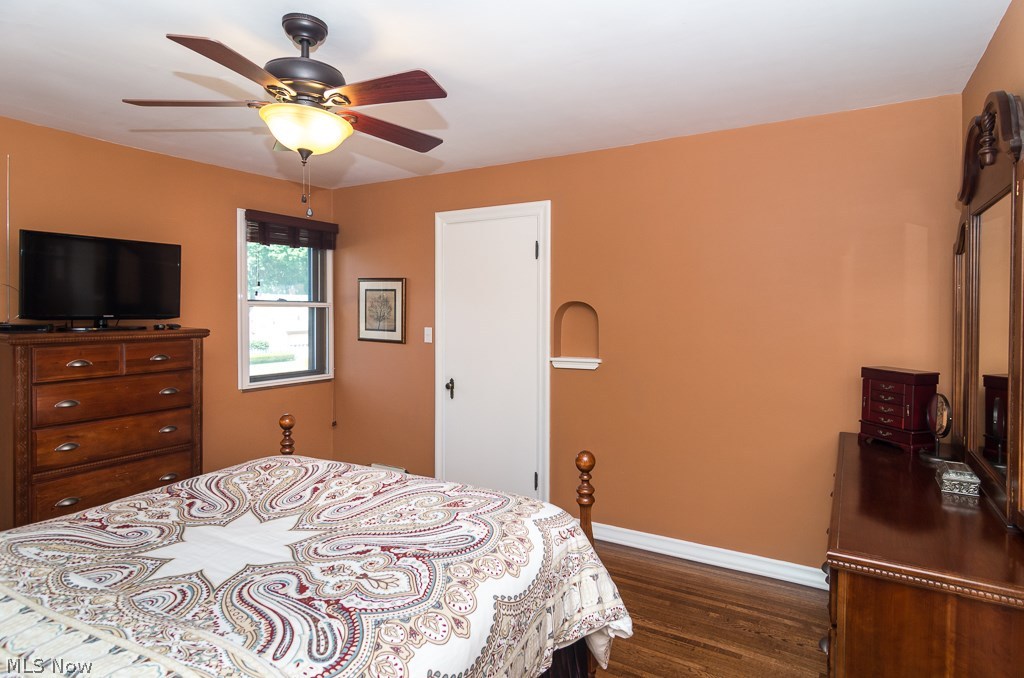 4003 Wooster Road Fairview Park, OH 44126 - Photo 11 of 25