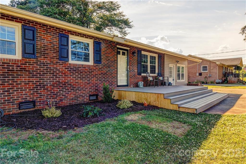 1525 North Post Road Shelby, NC 28150 - Photo 2 of 27 Gallery Image 2