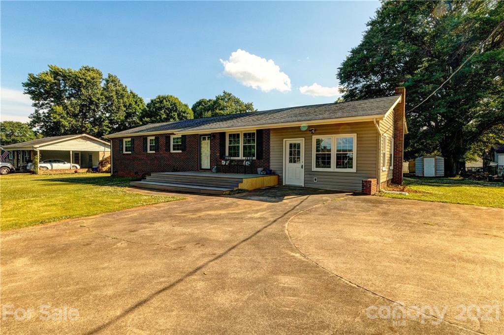 1525 North Post Road Shelby, NC 28150 - Photo 4 of 27 Gallery Image 4